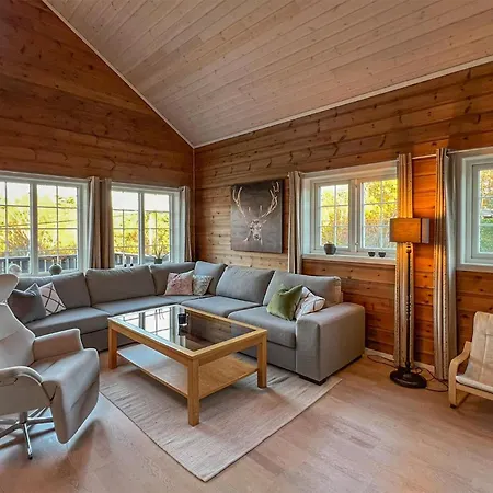 Vakantiehuis 5 Bedroom Cozy In