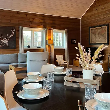 5 Bedroom Cozy In *